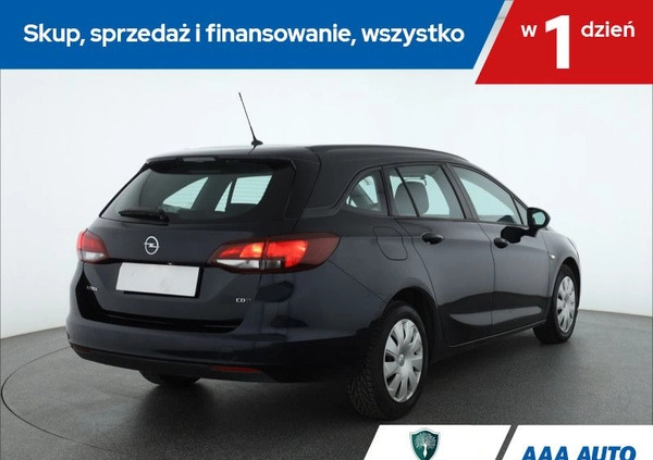 Opel Astra cena 35000 przebieg: 189380, rok produkcji 2018 z Prusice małe 191